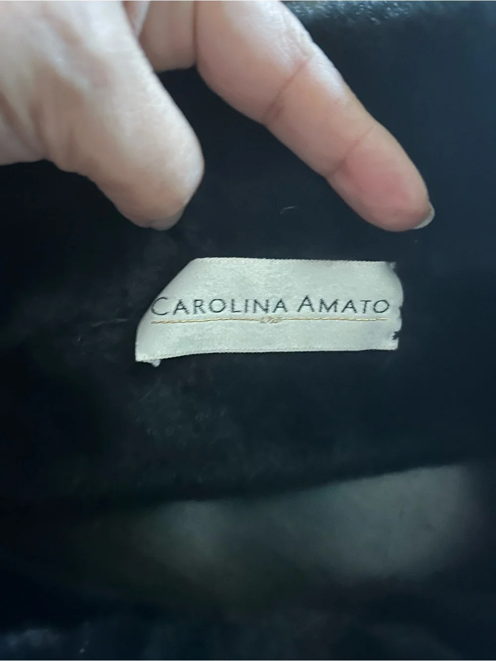 CAROLINA AMATO Black Faux Fur Ear-Wrap head band - Women Accessories